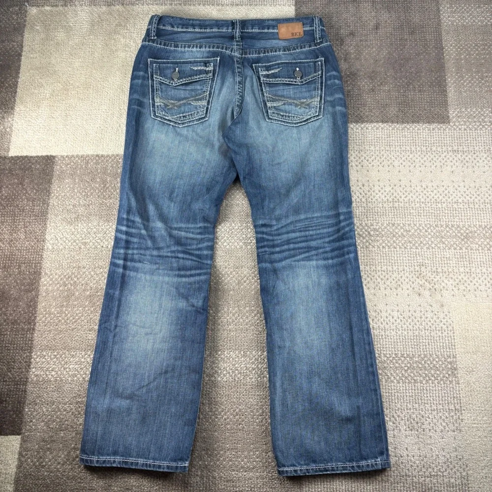 BKE Derek Mens 34X31 Blue Denim Jeans Bootleg Whiskered Wash
